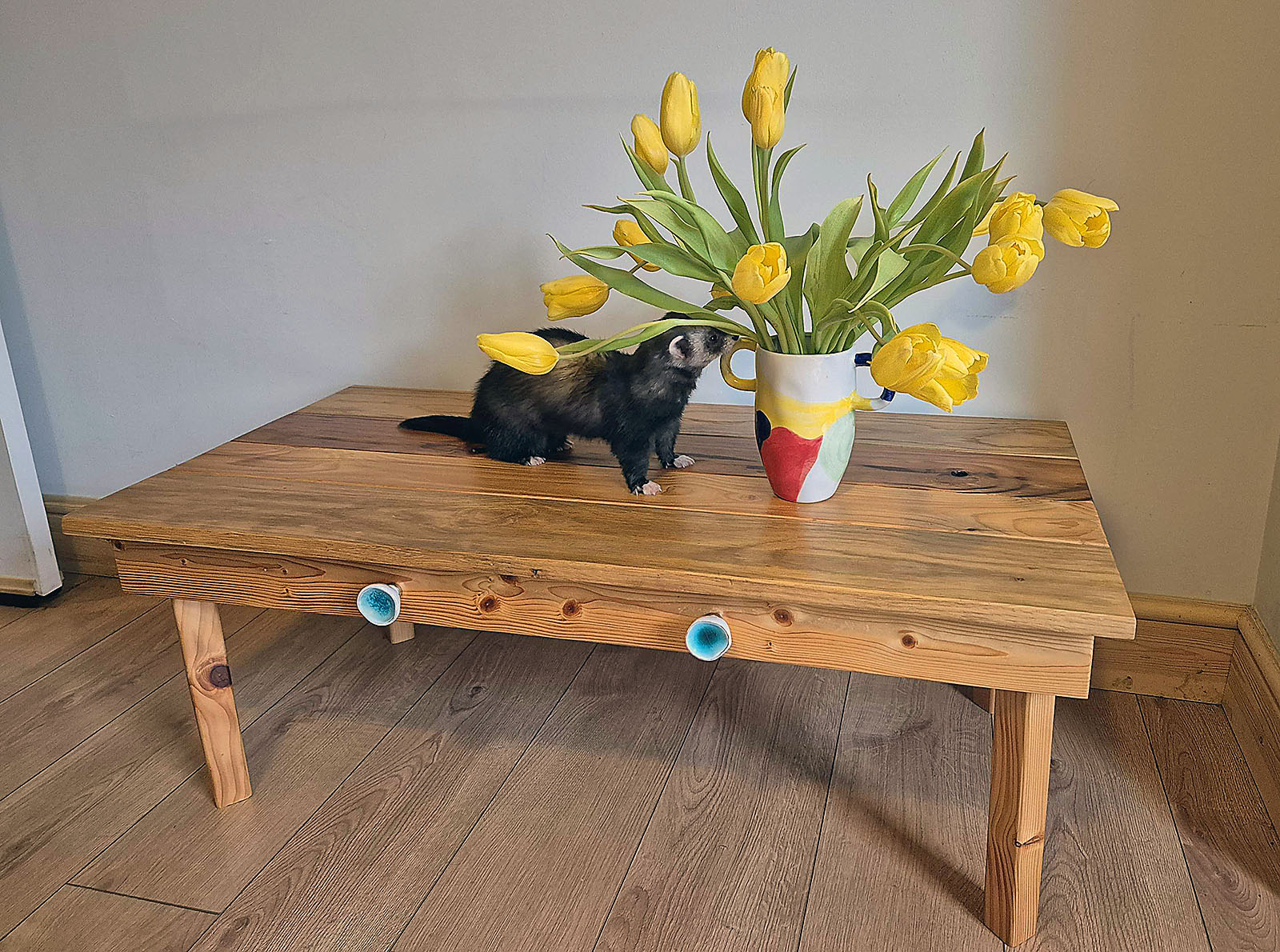 Coffee table made from mixed wood types